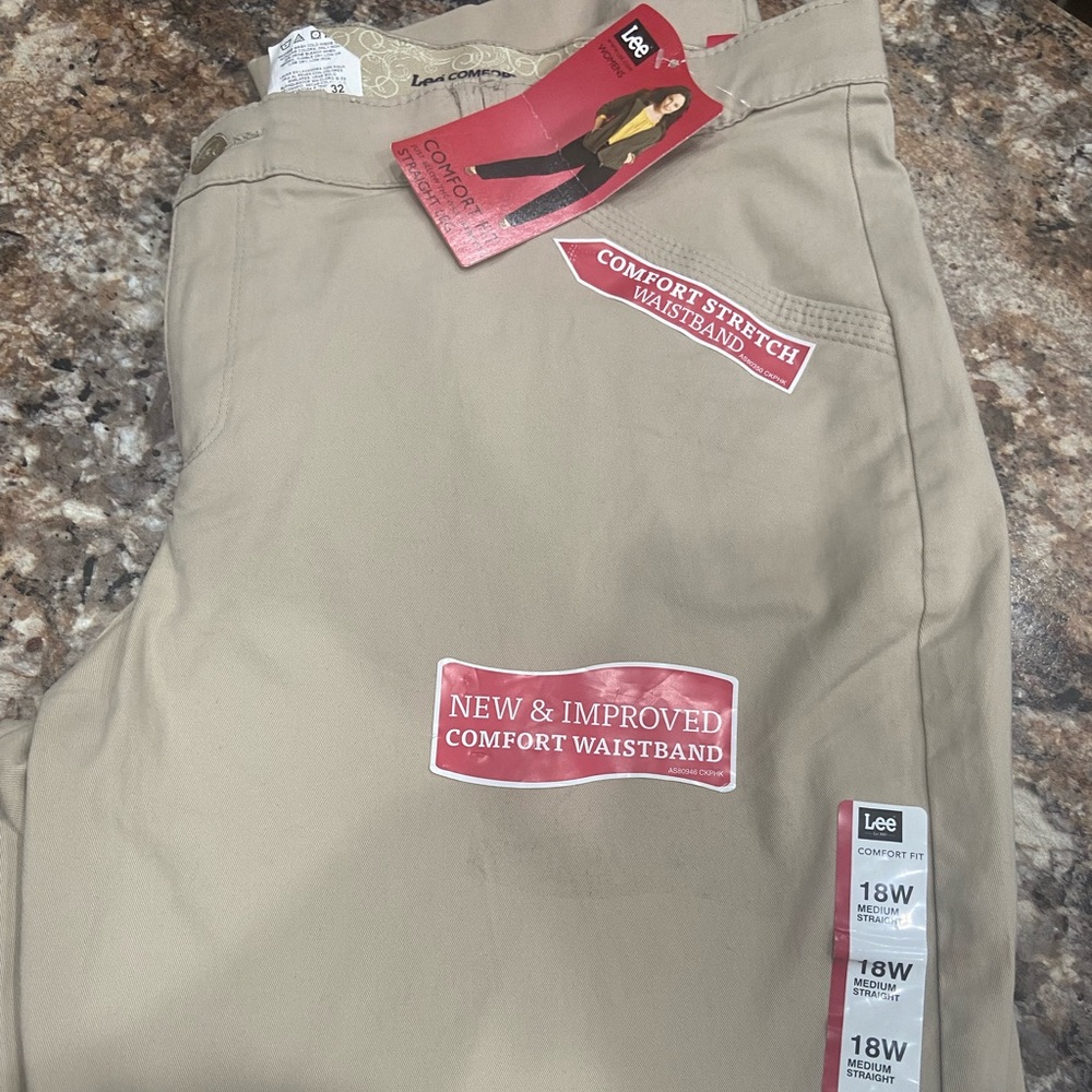 Lee Comfort Fit Khaki Pants